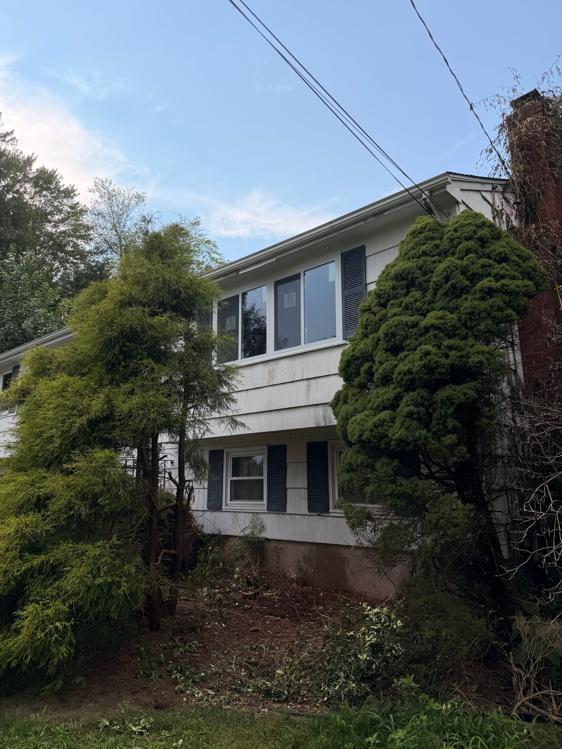 Gallery photos for Bay Window Replaced with a Clean Standard Window in East Hartford: Image #8
