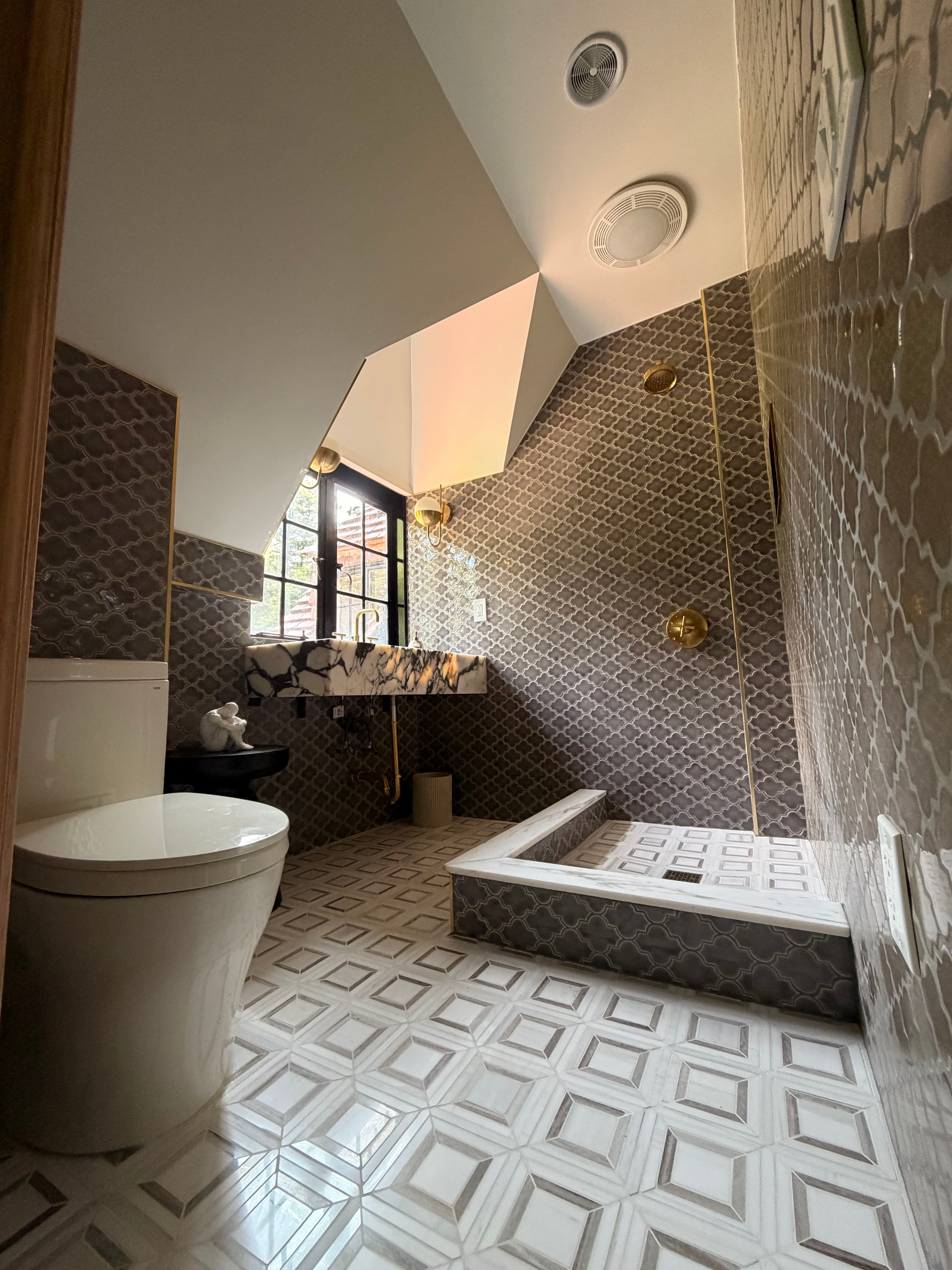 Project Small Bathroom Gets a High-End Custom Renovation image