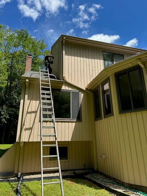 Gallery photos for Roof and Gutter Renovation for Leak-Free Living: Image #3