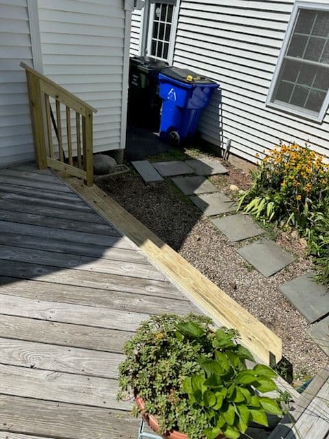Gallery photos for Enhance Your Outdoor Space with Custom Decks: Image #2
